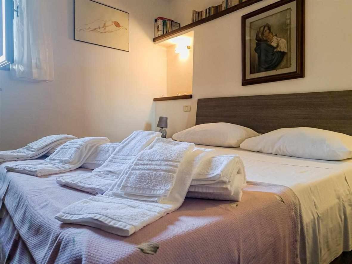 La Casina Di Rosi Vivere Nellantico Borgo กาส์ตีจลิโอเน เดลลา เปสกายา ภายนอก รูปภาพ