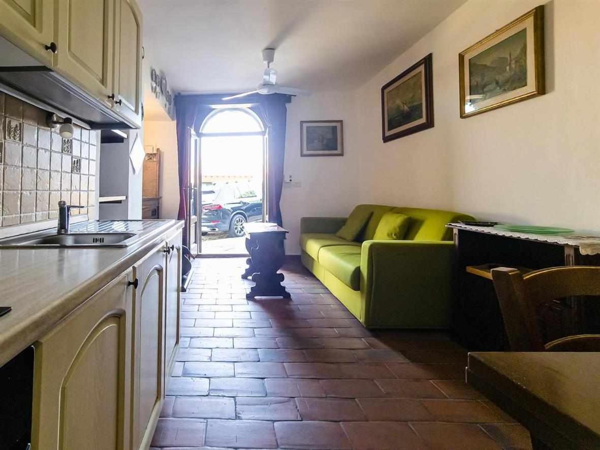 La Casina Di Rosi Vivere Nellantico Borgo กาส์ตีจลิโอเน เดลลา เปสกายา ภายนอก รูปภาพ
