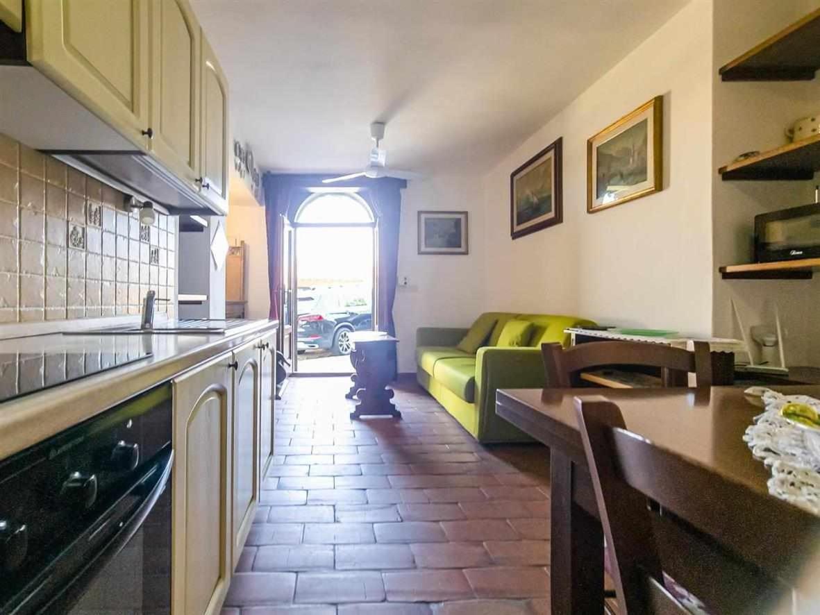 La Casina Di Rosi Vivere Nellantico Borgo กาส์ตีจลิโอเน เดลลา เปสกายา ภายนอก รูปภาพ